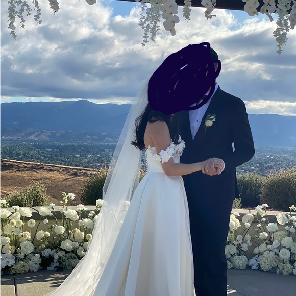 Justin Alexander Bobbie Wedding Dress - Picture 3 of 4